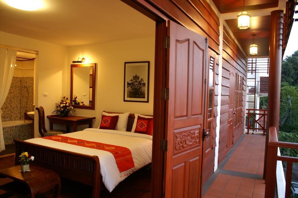 Avilla Phasouk Hotel Vientiane Dış mekan fotoğraf