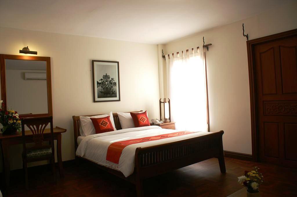Avilla Phasouk Hotel Vientiane Dış mekan fotoğraf
