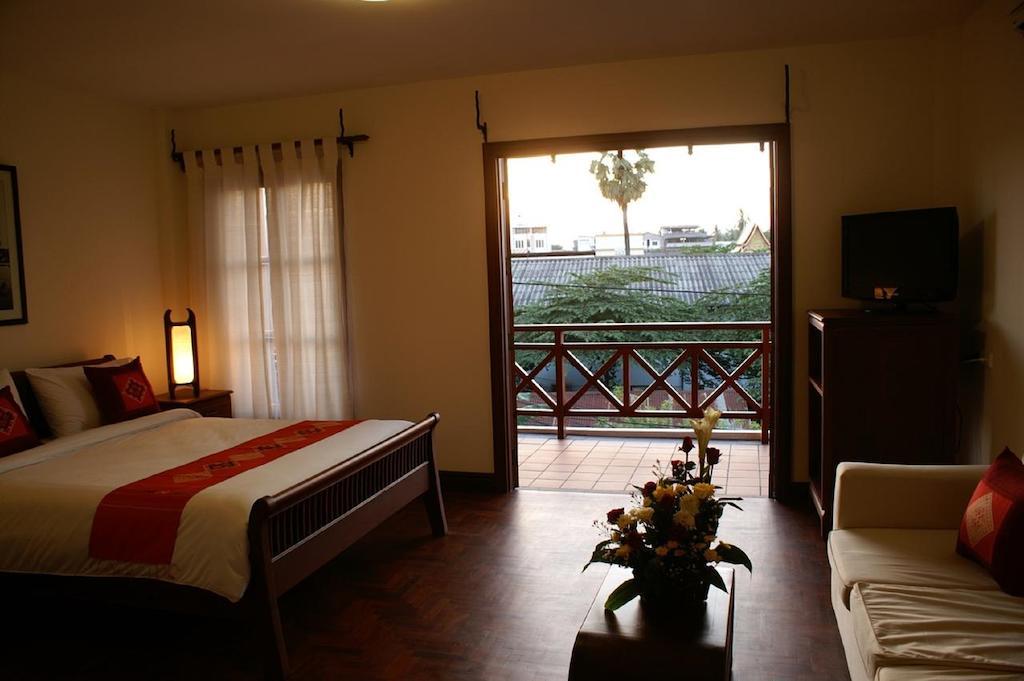 Avilla Phasouk Hotel Vientiane Dış mekan fotoğraf
